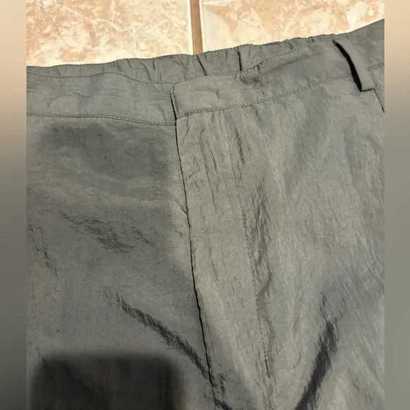 tiger of sweden lightweight pleated terrace jogger trousers - Picture 3 of 6